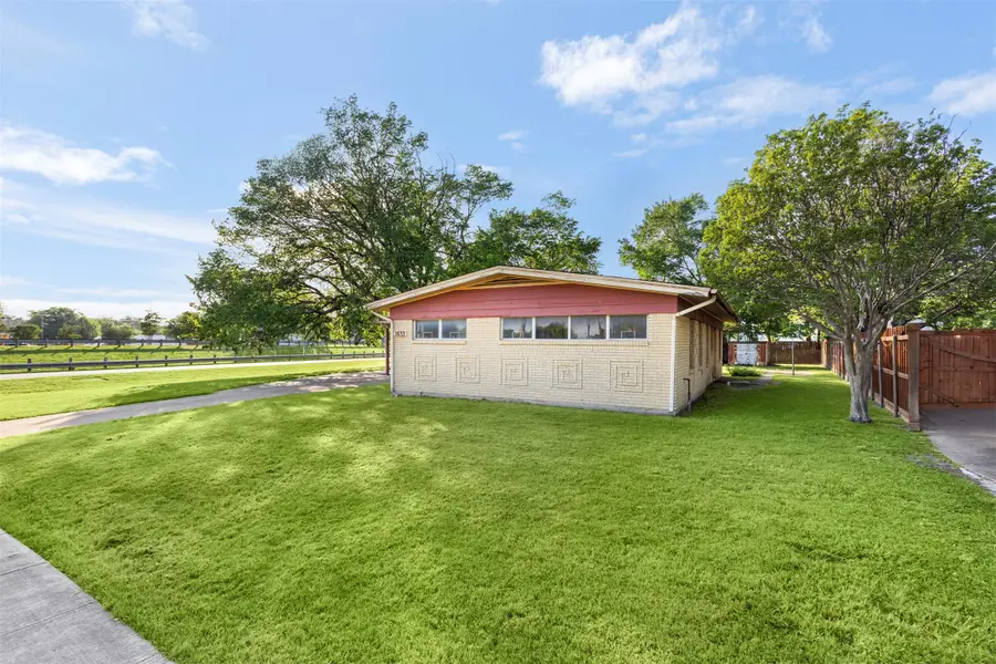 1633 Park Place, Irving, TX 75061 - #2