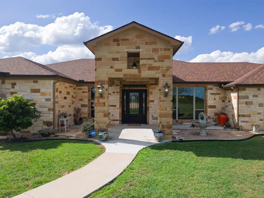 5450 County Road 101, Lampasas, TX 76550 - #3