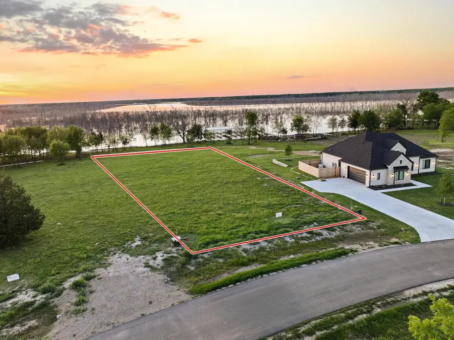 345 Shoreline Drive, Dodd City, TX 75438 - #2