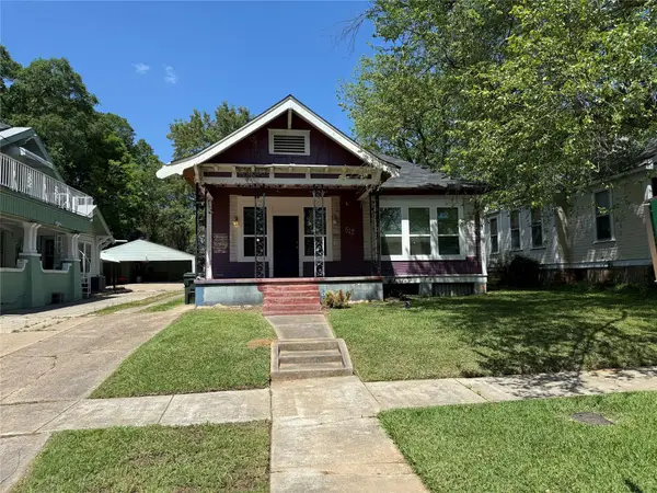 512 College Street, Shreveport, LA 71104