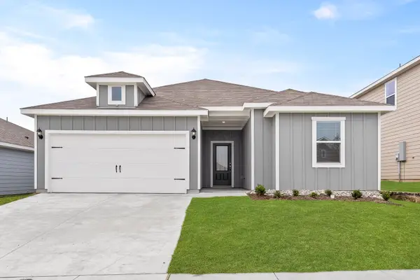 10109 Throttle Lane, Fort Worth, TX 76131