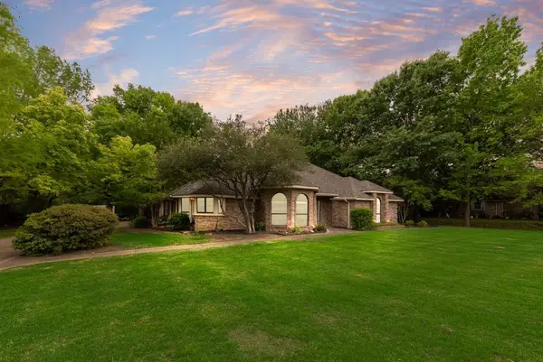 848 Nueces Trail, Midlothian, TX 76065
