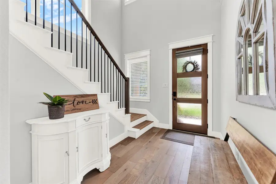 452 Jones Street, Grapevine, TX 76051 - #3