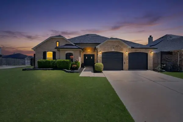 7817 Black Willow Lane, Arlington, TX 76002