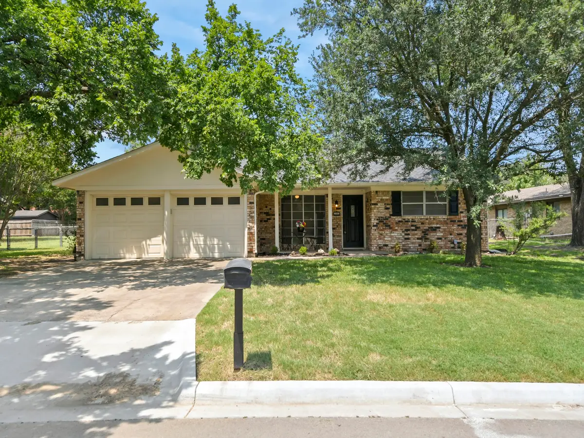 2005 Maplewood Drive, Gainesville, TX 76240 - #1