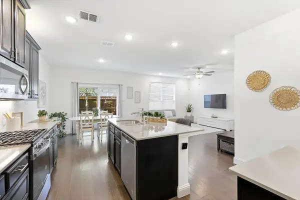 982 Mikaela Drive, Allen, TX 75013