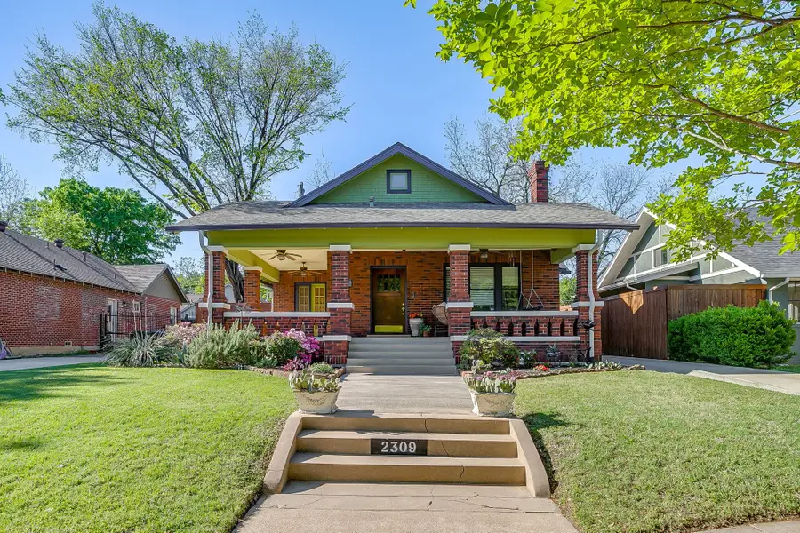 2309 Mistletoe Avenue, Fort Worth, TX 76110 - #2