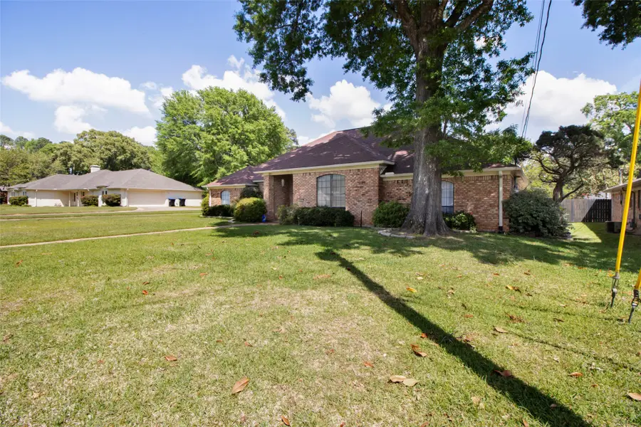 902 Kingsbury Court, Longview, TX 75604 - #2