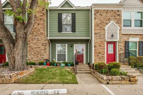 22 Abbey Road, Euless, TX 76039