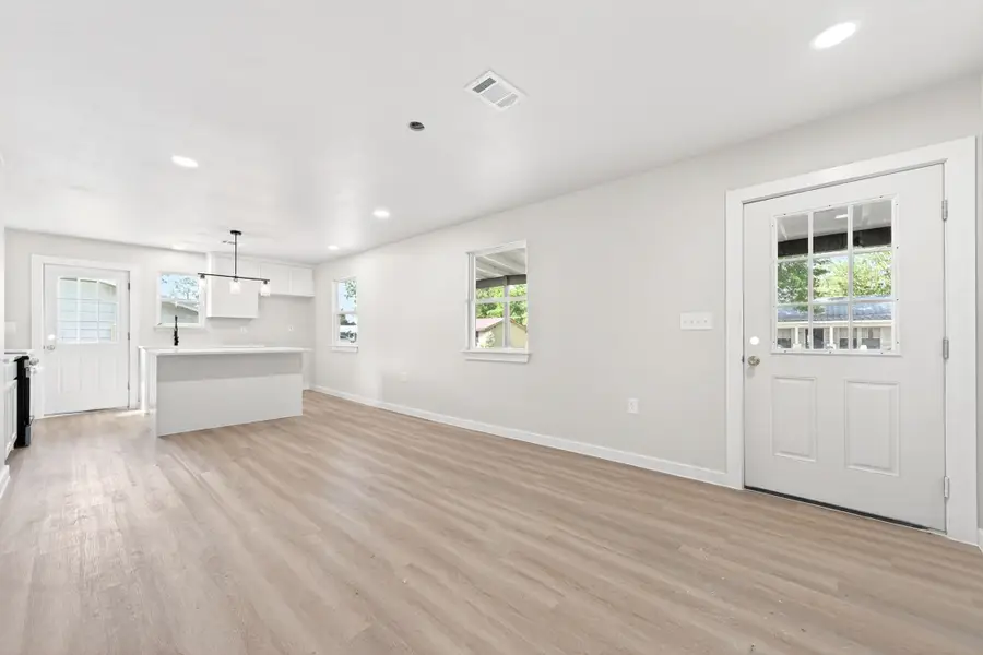 247 Wells Street, Emory, TX 75440 - #3