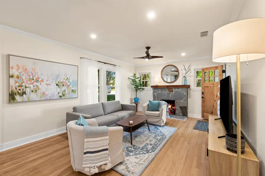 4501 Pershing Avenue, Fort Worth, TX 76107 - #3