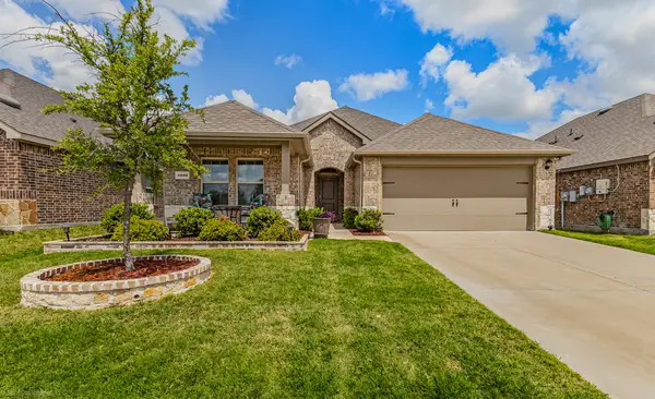 3205 Glazner Drive, Forney, TX 75126