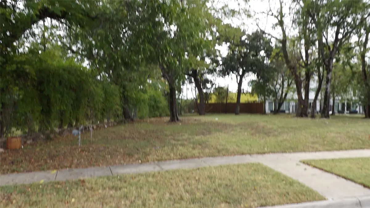 1514 Sullivan Drive, Dallas, TX 75215 - #1