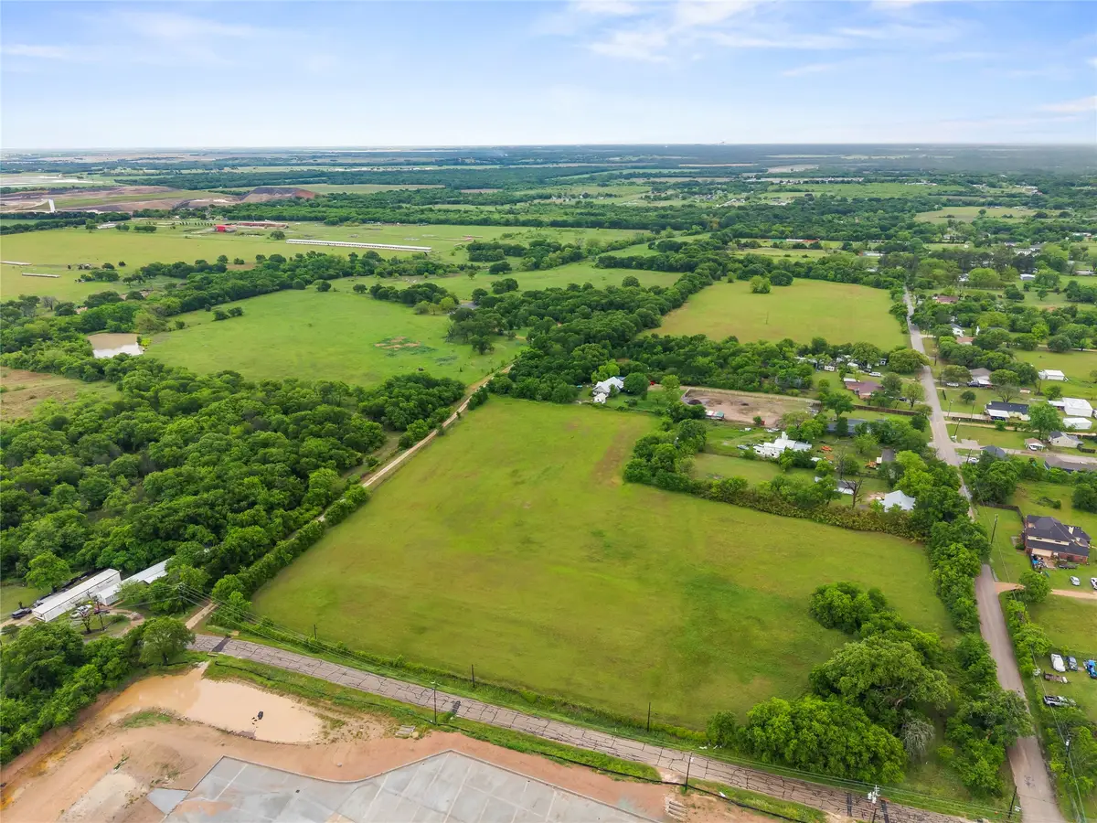 815 Wilson Road, Bellmead, TX 76705 - #1