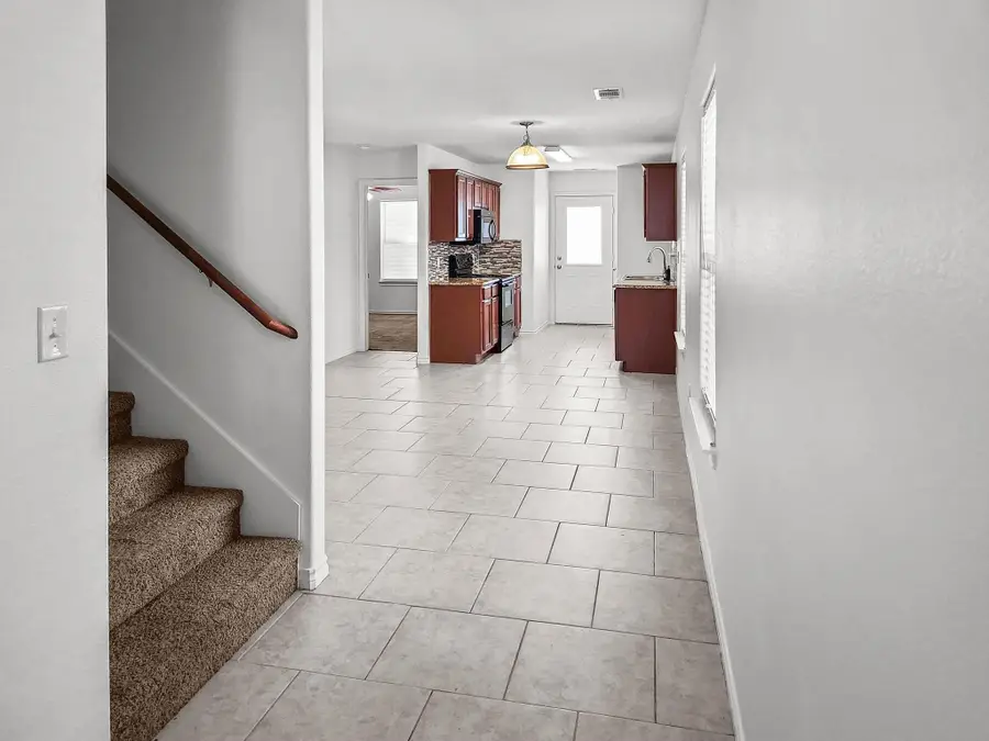 821-823 E College Avenue, Princeton, TX 75407 - #2