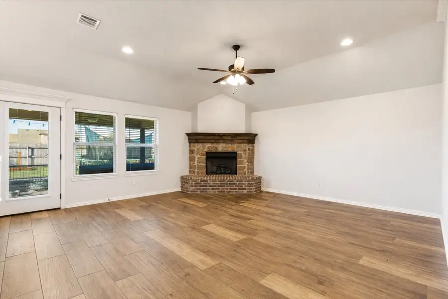 3210 Main Street, Granbury, TX 76049 - #2