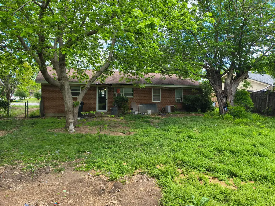 600 Thompson Drive, Saginaw, TX 76179 - #2