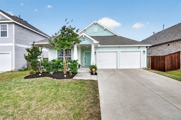 2042 Clearmist Way, Royse City, TX 75189