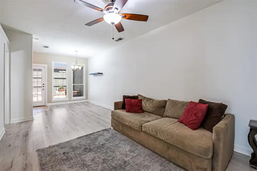 4132 Cole Avenue #102, Dallas, TX 75204 - #3