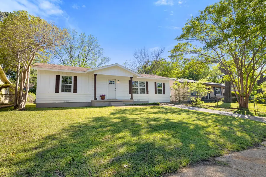 1104 Redbud Street, Denison, TX 75020 - #2