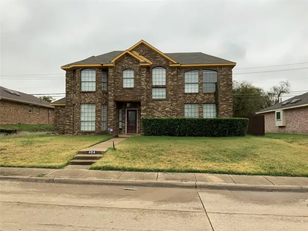 404 Saddle Head Drive, DeSoto, TX 75115