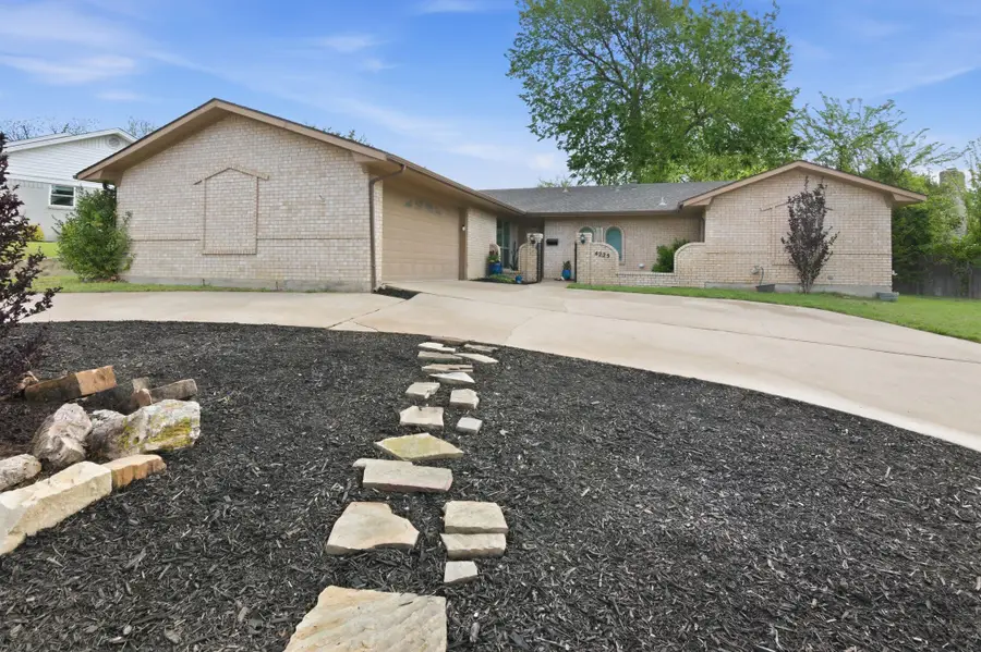 4225 Dawn Drive, Benbrook, TX 76116 - #2