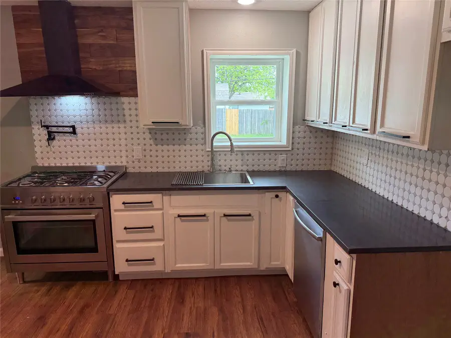 910 Pampa Drive, Mesquite, TX 75149 - #2