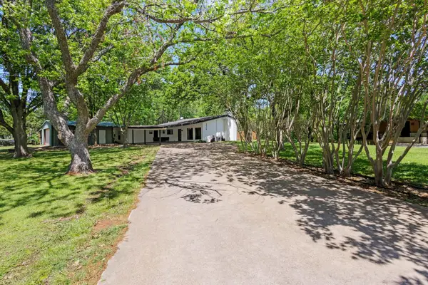 336 Kirk Avenue, Pottsboro, TX 75076