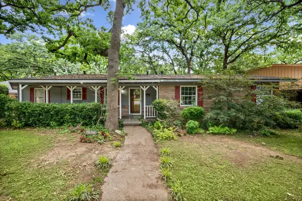 1311 W Lavender Lane, Arlington, TX 76013