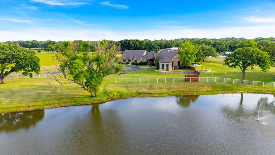 7583 Mountain View Road, Aubrey, TX 76227 - #2