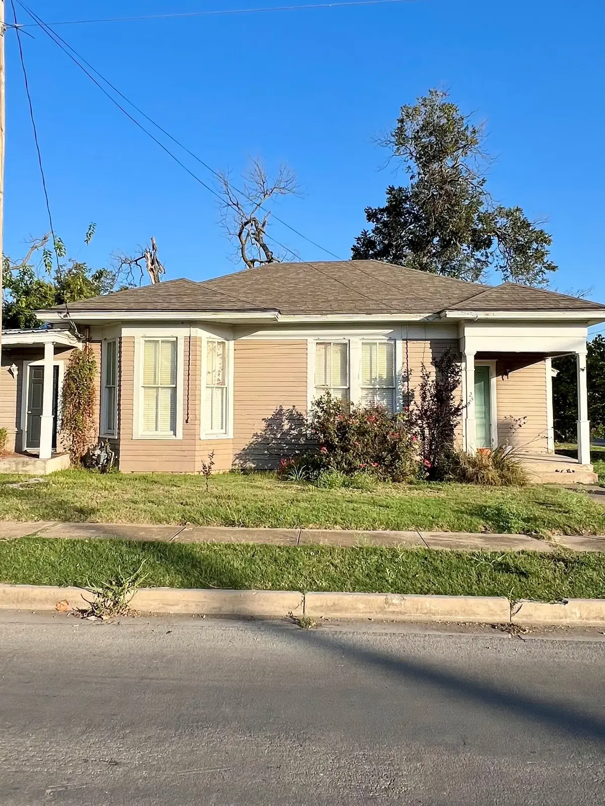 525 W Tarleton Street, Stephenville, TX 76401 - #1