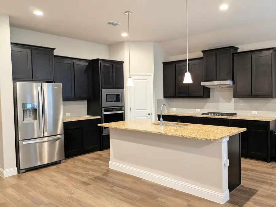 1140 Knightsbridge Road, Argyle, TX 76226 - #2