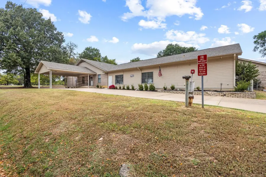 1905 E Price Street #A, Paris, TX 75460 - #2