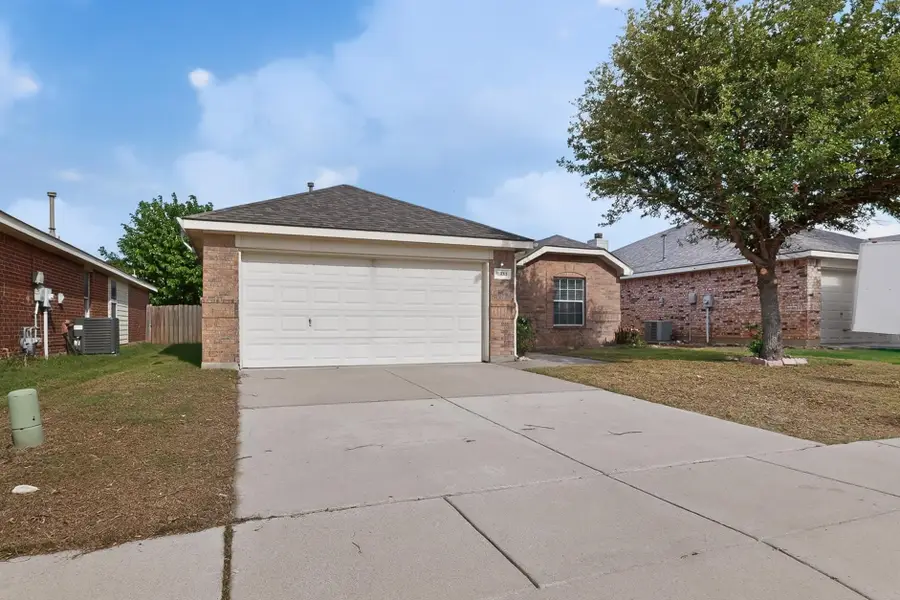1105 Roping Reins Way, Fort Worth, TX 76052 - #3