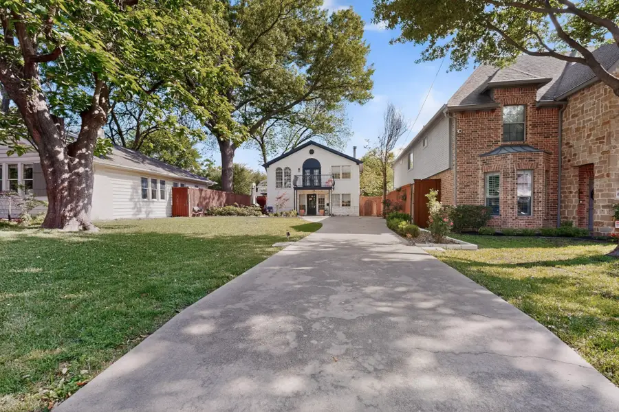 6130 Lakeshore Drive, Dallas, TX 75214 - #2