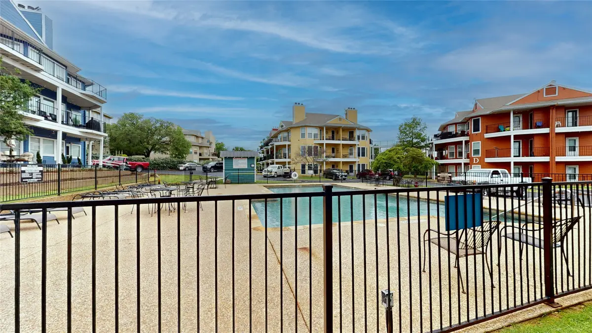 2164 Tanglewood Boulevard #104B, Pottsboro, TX 75076 - #1