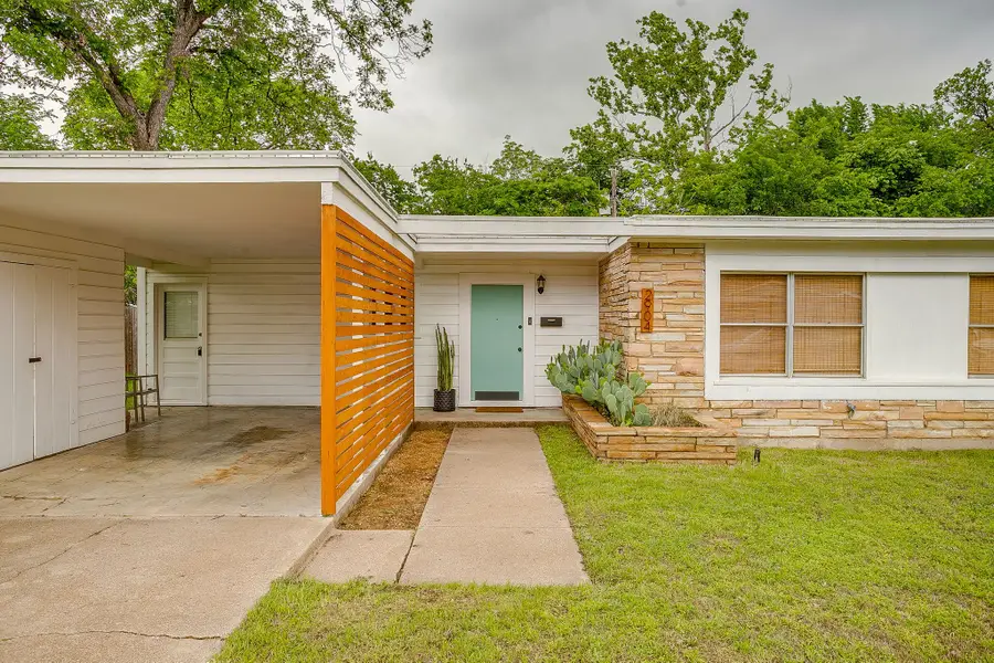 2904 Martin Lydon Avenue, Fort Worth, TX 76133 - #2