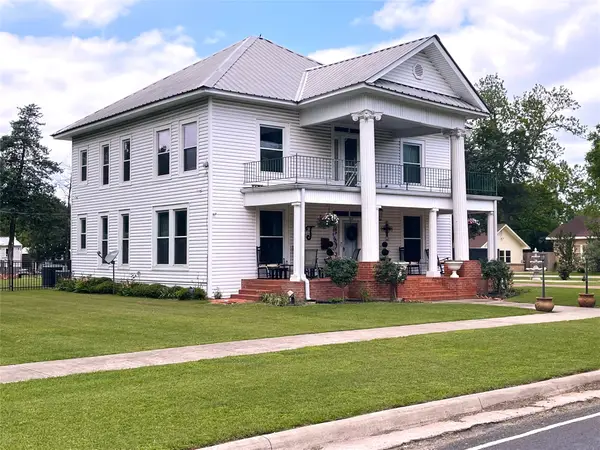 702 S 9th Avenue, Teague, TX 75860