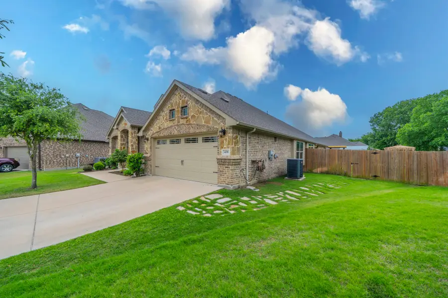 408 Valley Brook Court, Waxahachie, TX 75165 - #2