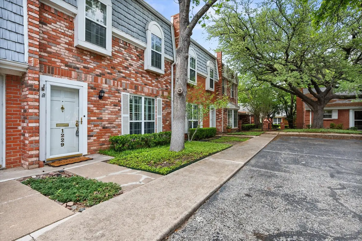 1229 Roaring Springs Road, Fort Worth, TX 76114 - #1