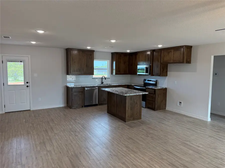 190 Earp Road, Springtown, TX 76082 - #2