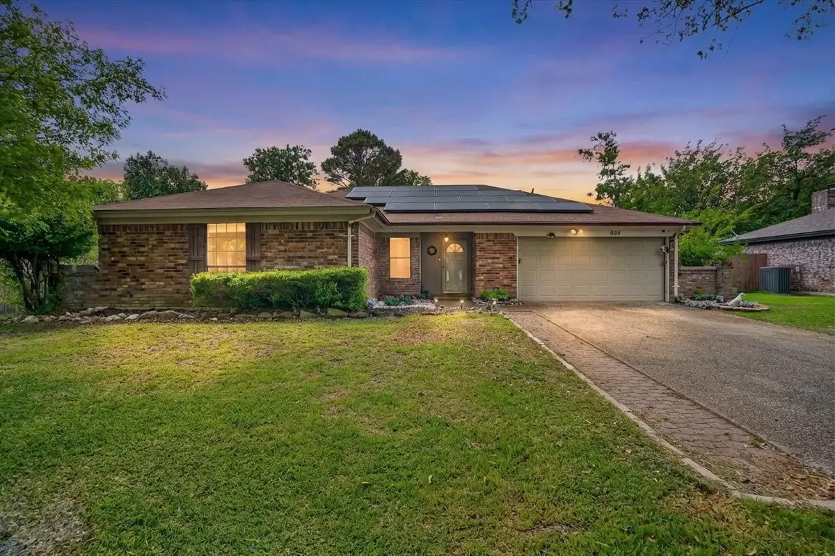 834 S Ridgeway Drive, Cleburne, TX 76033 - #1