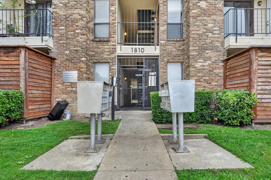 1810 N Garrett Avenue #222, Dallas, TX 75206 - #2