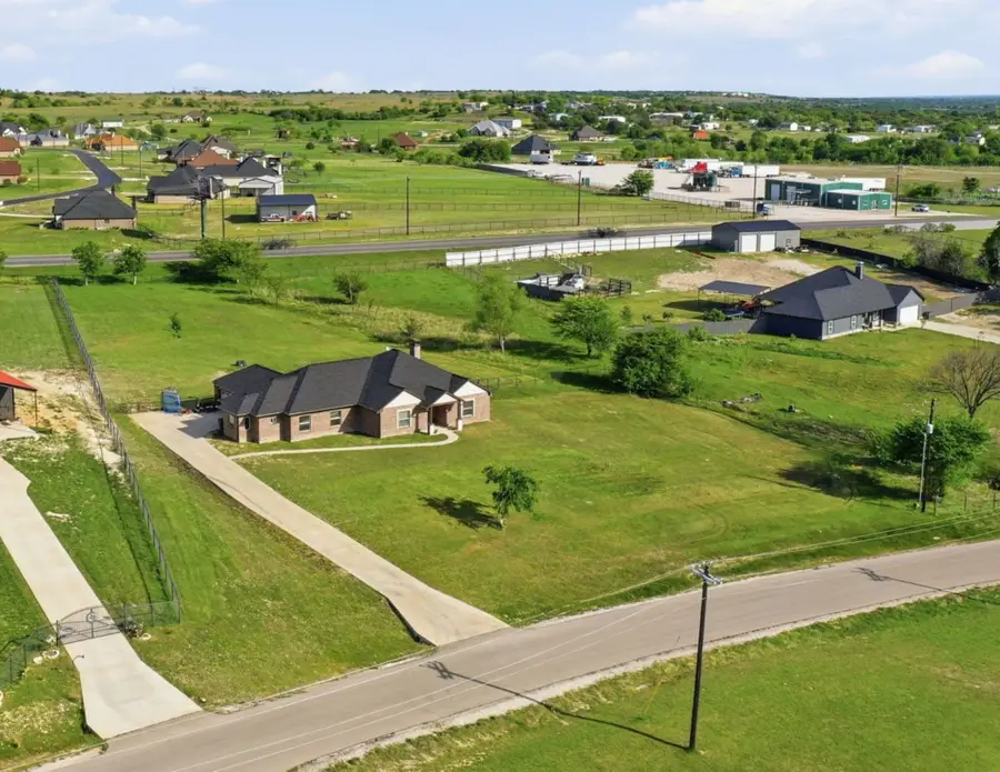 1012 Justin Drive, Springtown, TX 76082 - #2