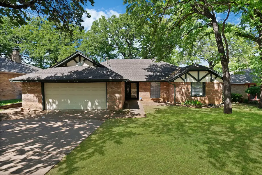 5715 Trail Crest Drive, Arlington, TX 76017 - #2