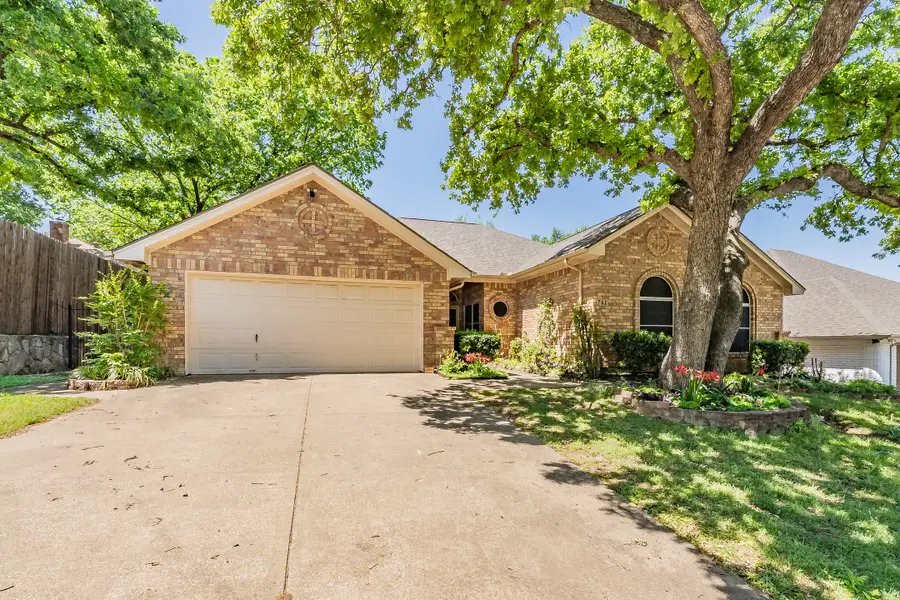 702 Jonathan Drive, Euless, TX 76040 - #2
