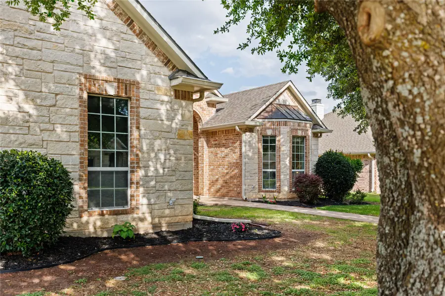 937 Queen Elizabeth Drive, McGregor, TX 76657 - #3