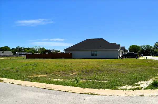341 Preston Road, Mabank, TX 75147