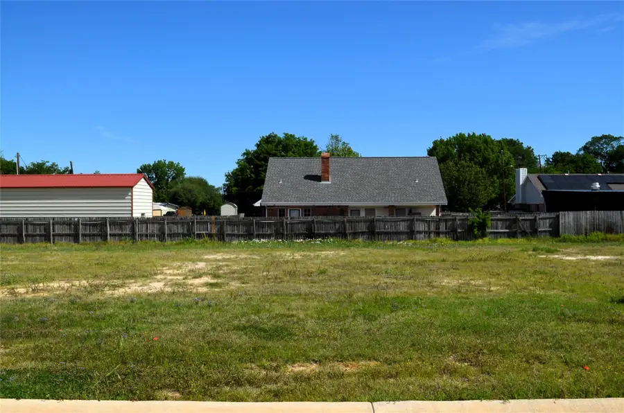 310 Preston Road, Mabank, TX 75147 - #2