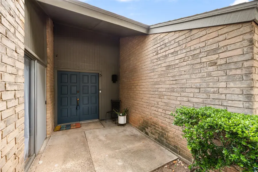 1801 Woodview Court, Grand Prairie, TX 75050 - #3